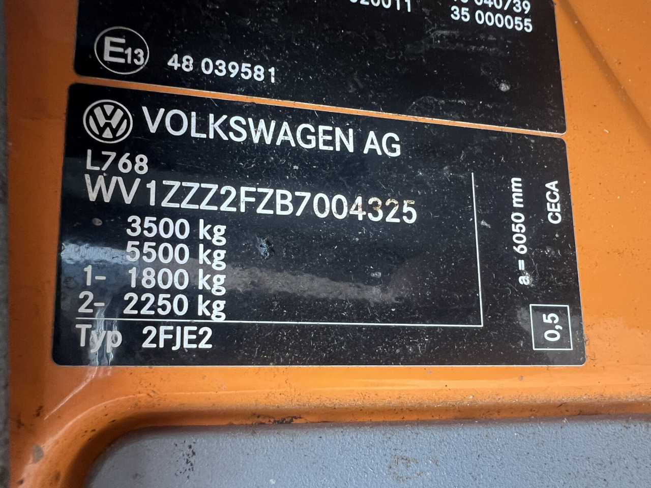 Crafter 2.5 TDI 4x2 Doka Crafter 2.5 TDI 4x2 Doka, Meiller Kipper - Billenőplatós teherautó: 2 kép. Crafter 2.5 TDI 4x2 Doka Crafter 2.5 TDI 4x2 Doka, Meiller Kipper - Billenőplatós teherautó: 2 kép.
