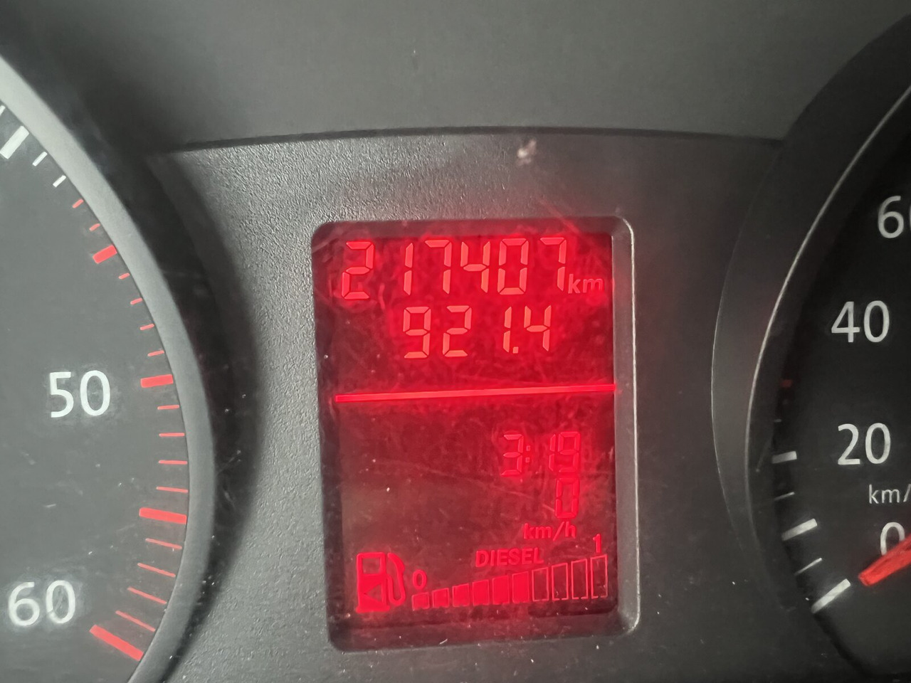 Crafter 2.5 TDI 4x2 Doka Crafter 2.5 TDI 4x2 Doka, Meiller Kipper - Billenőplatós teherautó: 3 kép. Crafter 2.5 TDI 4x2 Doka Crafter 2.5 TDI 4x2 Doka, Meiller Kipper - Billenőplatós teherautó: 3 kép.