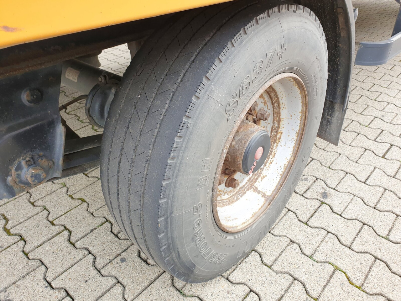 DA3, 2-Achs Anhänger DA3, 2-Achs Anhänger - Ponyvás pótkocsi: 3 kép. DA3, 2-Achs Anhänger DA3, 2-Achs Anhänger - Ponyvás pótkocsi: 3 kép.