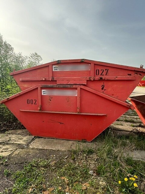 EACA 135.20 T FUCHS EACA 135.20 T, Absetzanhänger für 1 Mulde - Multiliftes/ Konténerszállító pótkocsi: 3 kép. EACA 135.20 T FUCHS EACA 135.20 T, Absetzanhänger für 1 Mulde - Multiliftes/ Konténerszállító pótkocsi: 3 kép.