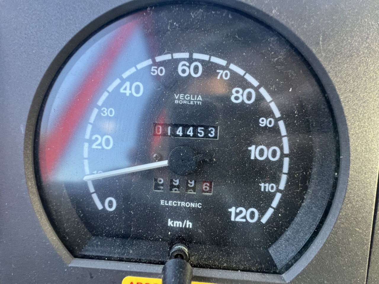 FF 95 E 18 WR 4x4 FF 95 E 18 WR 4x4, 6000l Wassertank - Tartályos teherautó: 5 kép. FF 95 E 18 WR 4x4 FF 95 E 18 WR 4x4, 6000l Wassertank - Tartályos teherautó: 5 kép.