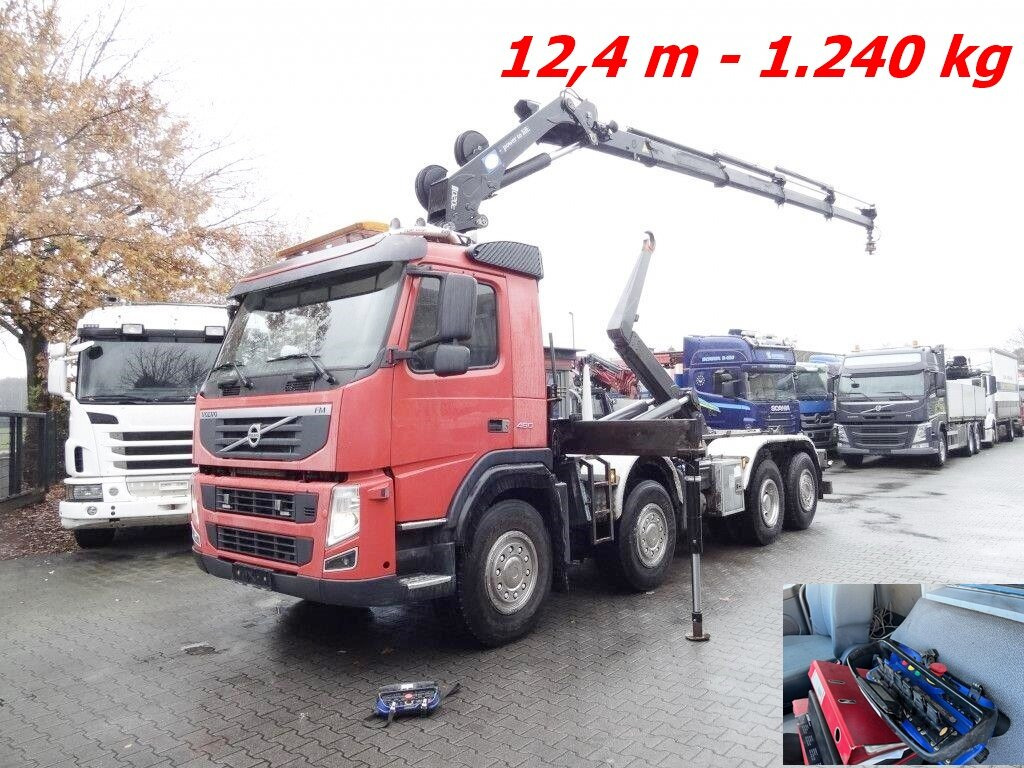 FM 460 8x2-6 FM 460 8x2-6, Lenk-/Liftachse, Kran HMF 2020-K4, Funk - Horgos rakodó teherautó, Darus autó: 1 kép. FM 460 8x2-6 FM 460 8x2-6, Lenk-/Liftachse, Kran HMF 2020-K4, Funk - Horgos rakodó teherautó, Darus autó: 1 kép.