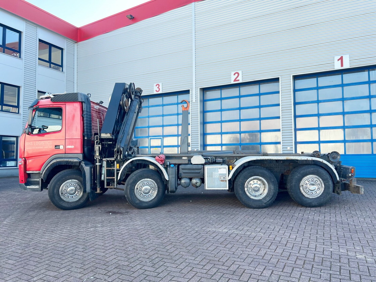 FM 460 8x2-6 FM 460 8x2-6, Lenk-/Liftachse, Kran HMF 2020-K4, Funk - Horgos rakodó teherautó, Darus autó: 3 kép. FM 460 8x2-6 FM 460 8x2-6, Lenk-/Liftachse, Kran HMF 2020-K4, Funk - Horgos rakodó teherautó, Darus autó: 3 kép.