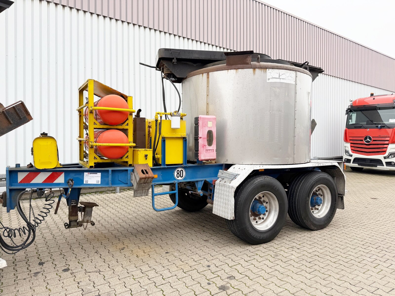 Faehndrich AG TKS-Z13 Asphaltkocher Faehndrich AG TKS-Z13 Asphaltkocher - Bitumenszóró: 1 kép. Faehndrich AG TKS-Z13 Asphaltkocher Faehndrich AG TKS-Z13 Asphaltkocher - Bitumenszóró: 1 kép.