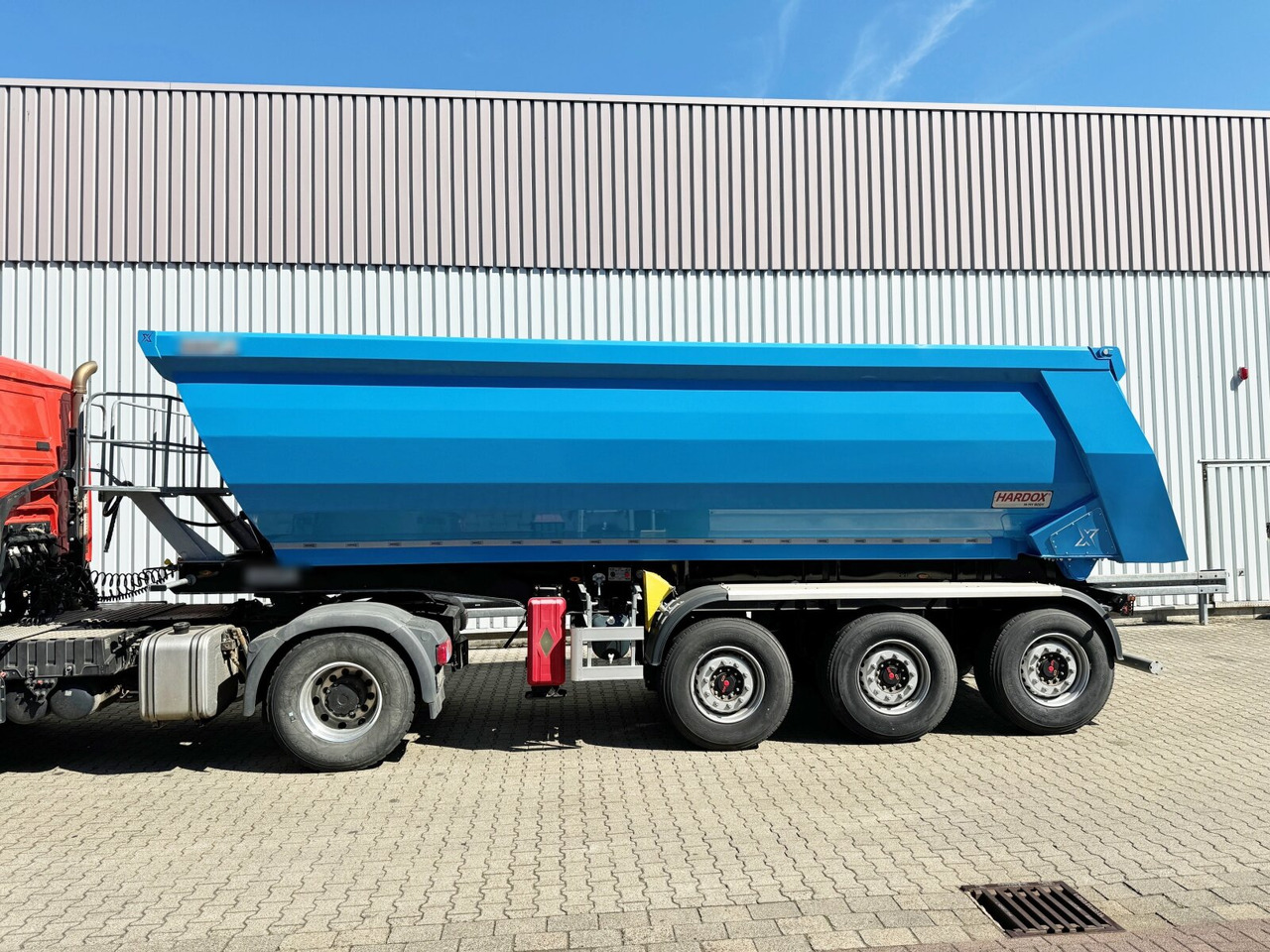 Euro ATM 27 Euro ATM 27, HARDOX Stahlmulde ca. 27m³, Liftachse - Félpótkocsi: 5 kép. Euro ATM 27 Euro ATM 27, HARDOX Stahlmulde ca. 27m³, Liftachse - Félpótkocsi: 5 kép.