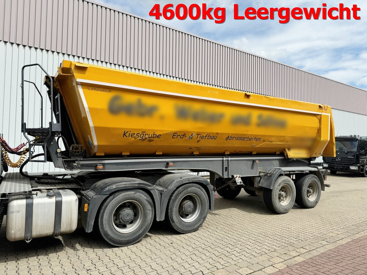 Kempf SKM 32/2 SKM 32/2, Alumulde ca. 27m³ - Félpótkocsi: 1 kép. Kempf SKM 32/2 SKM 32/2, Alumulde ca. 27m³ - Félpótkocsi: 1 kép.