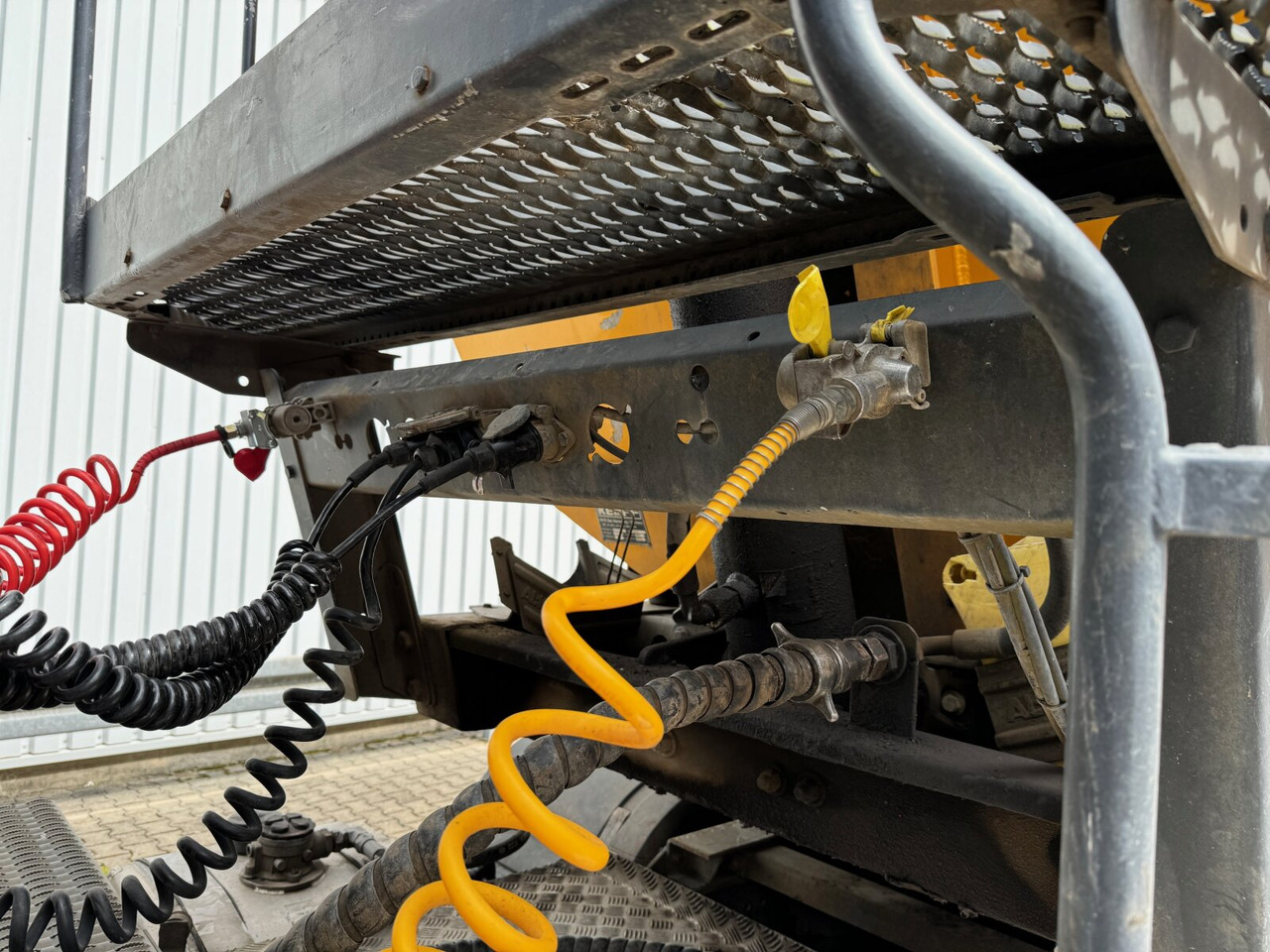 Kempf SKM 32/2 SKM 32/2, Alumulde ca. 27m³ - Félpótkocsi: 2 kép. Kempf SKM 32/2 SKM 32/2, Alumulde ca. 27m³ - Félpótkocsi: 2 kép.