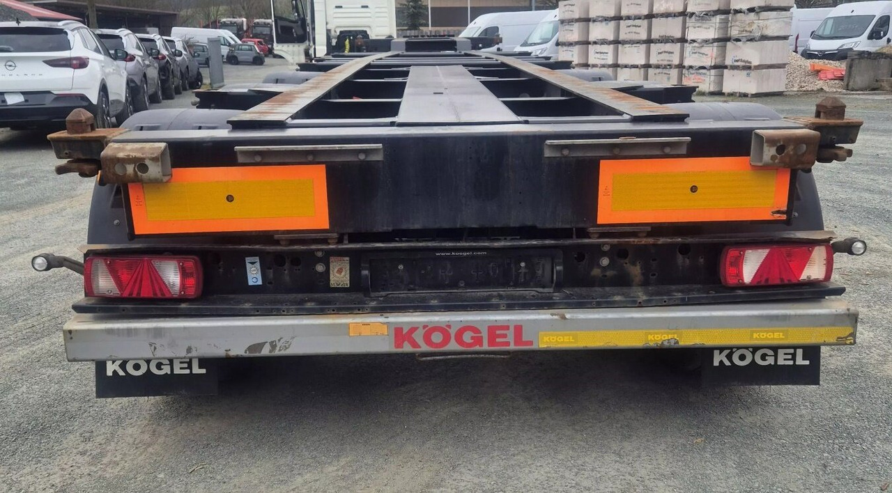 Kögel Port 45 Simplex Container-Chassis Port 45 Simplex, Container-Chassis, 20/2x20/30/40/45 Fuß, ausziehbar - Félpótkocsi: 2 kép. Kögel Port 45 Simplex Container-Chassis Port 45 Simplex, Container-Chassis, 20/2x20/30/40/45 Fuß, ausziehbar - Félpótkocsi: 2 kép.