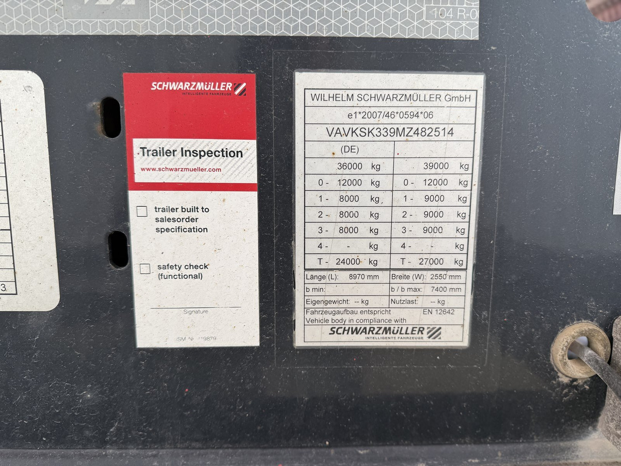 Félpótkocsi Schwarzmüller K-Serie Kippauflieger, Hardoxmulde ca. 24/26m³, Liftachse K-Serie Kippauflieger, Hardoxmulde ca. 24/26m³, Liftachse: 6 kép.