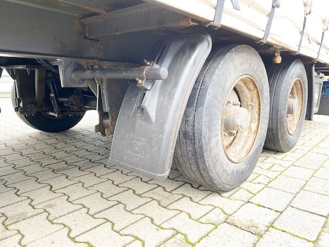 Fliegl TPS 118 TPS 118 Glastransporter, Edscha-Verdeck - Ponyvás pótkocsi: 3 kép. Fliegl TPS 118 TPS 118 Glastransporter, Edscha-Verdeck - Ponyvás pótkocsi: 3 kép.