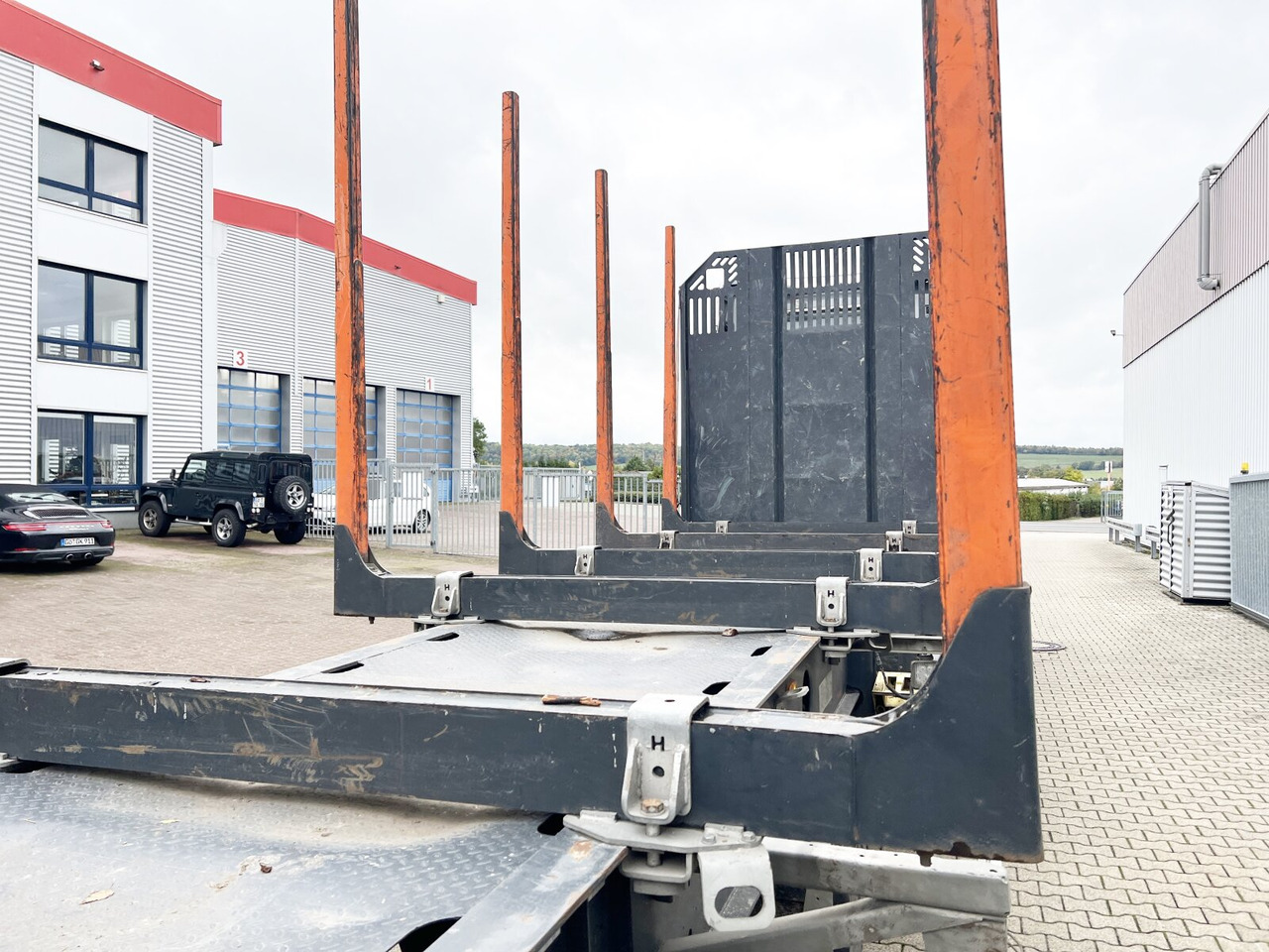 Gsodam 3-Achs Holzauflieger Gsodam 3-Achs Holzauflieger, Liftachse - Rönkszállító félpótkocsi: 3 kép. Gsodam 3-Achs Holzauflieger Gsodam 3-Achs Holzauflieger, Liftachse - Rönkszállító félpótkocsi: 3 kép.