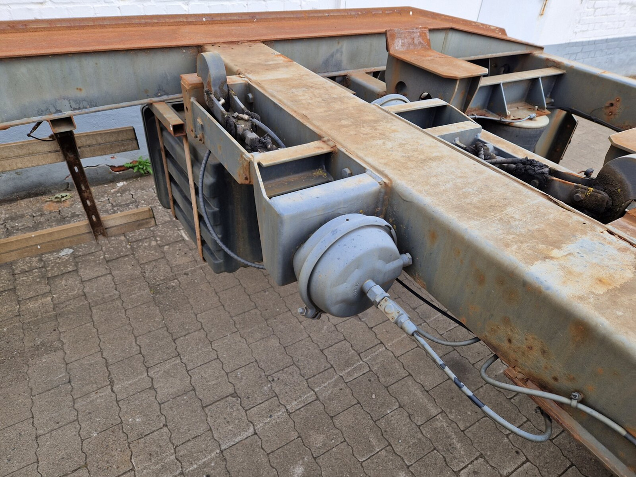 Multiliftes/ Konténerszállító pótkocsi HKM G18 EL 5,0 G18 EL 5,0 Abrollanhänger: 6 kép. Multiliftes/ Konténerszállító pótkocsi HKM G18 EL 5,0 G18 EL 5,0 Abrollanhänger: 6 kép.