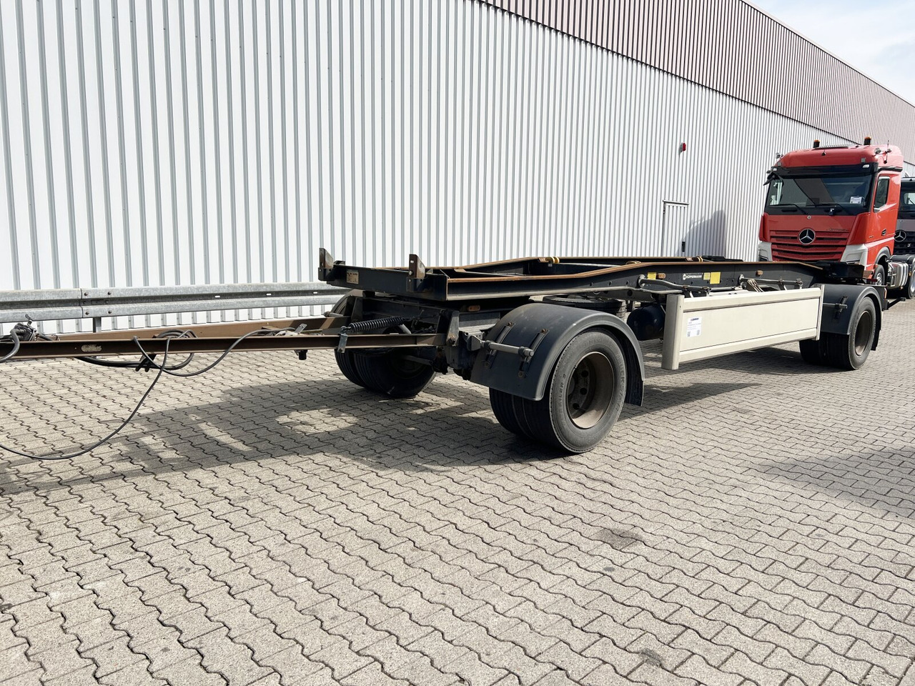 HSA 18.70 L Schlittenabroller HSA 18.70 L Schlittenabroller - Multiliftes/ Konténerszállító pótkocsi: 1 kép. HSA 18.70 L Schlittenabroller HSA 18.70 L Schlittenabroller - Multiliftes/ Konténerszállító pótkocsi: 1 kép.