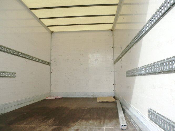 Iveco EuroCargo 75 E 17/4x2 EuroCargo 75 E 17/4,2, 6x VORHANDEN! - Dobozos felépítményű teherautó: 4 kép. Iveco EuroCargo 75 E 17/4x2 EuroCargo 75 E 17/4,2, 6x VORHANDEN! - Dobozos felépítményű teherautó: 4 kép.