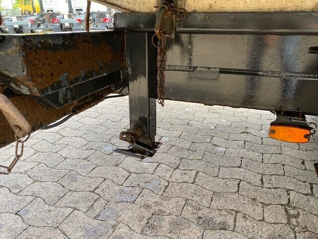 Kippanhänger Kippanhänger - Pótkocsi billenőplatós: 2 kép. Kippanhänger Kippanhänger - Pótkocsi billenőplatós: 2 kép.