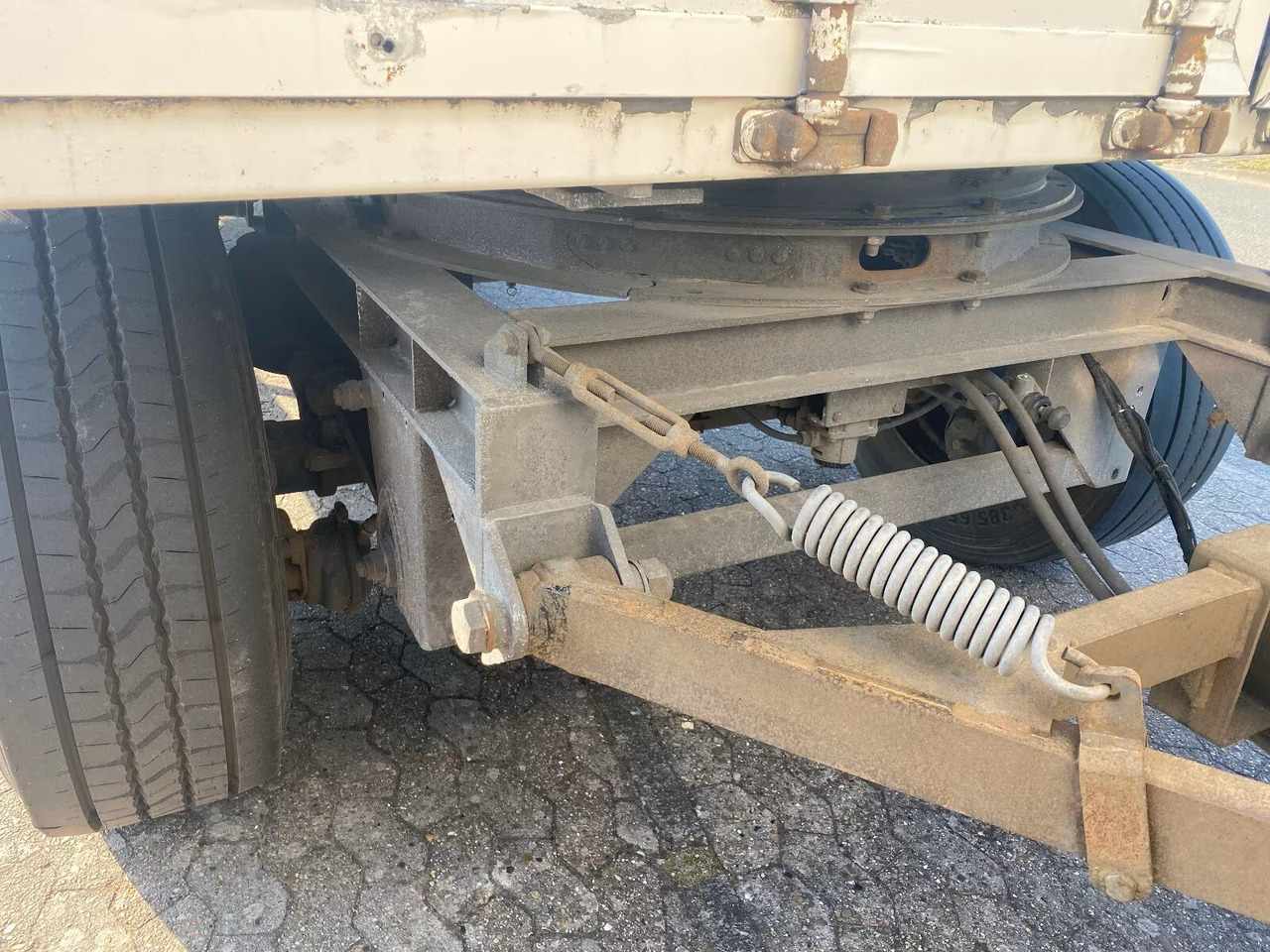 Kofferanhänger mit LBW Kofferanhänger mit LBW, Durchladesystem - Pótkocsi dobozos: 5 kép. Kofferanhänger mit LBW Kofferanhänger mit LBW, Durchladesystem - Pótkocsi dobozos: 5 kép.