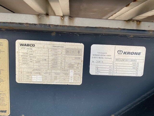 Krone AZW 18 AZW 18 - Pótkocsi dobozos: 5 kép. Krone AZW 18 AZW 18 - Pótkocsi dobozos: 5 kép.