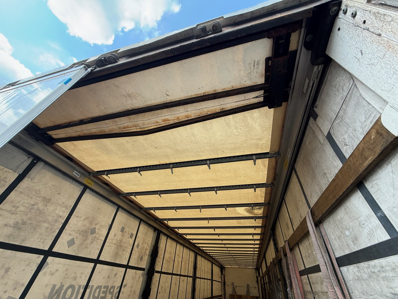 Platós félpótkocsi Krone SDP 27 eLCL10-CS Coil Liner SDP 27 eLCL10-CS Coil Liner, Coilmulde, Liftachse, Nachlauflenkachse, Edscha: 12 kép.