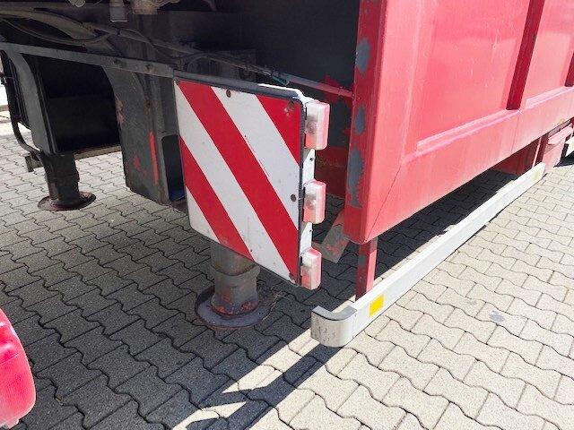 Langendorf SATUE 20/24 SATUE 20/24 mit durchgehender hydr. Rampe - Félpótkocsi mélybölcsős: 2 kép. Langendorf SATUE 20/24 SATUE 20/24 mit durchgehender hydr. Rampe - Félpótkocsi mélybölcsős: 2 kép.