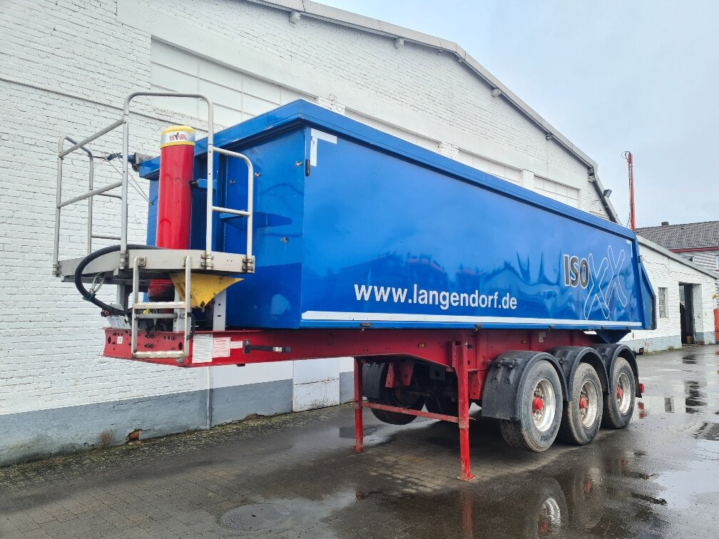 Langendorf SKA 24/31 Langendorf SKA 24/31, Thermo Kastenalumulde 25 cbm, - Félpótkocsi billenőplatós: 3 kép. Langendorf SKA 24/31 Langendorf SKA 24/31, Thermo Kastenalumulde 25 cbm, - Félpótkocsi billenőplatós: 3 kép.