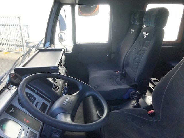 MAN LE 8.185 LC Doka 4x2 BB LE 8.185 LC Doka 4x2 BB, 2x AHK lízing MAN LE 8.185 LC Doka 4x2 BB LE 8.185 LC Doka 4x2 BB, 2x AHK: 15 kép.