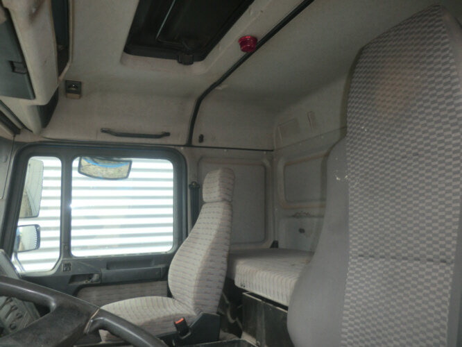 MAN T39 26.403 6x4 T39 26.403 6x4 - Billenőplatós teherautó: 4 kép. MAN T39 26.403 6x4 T39 26.403 6x4 - Billenőplatós teherautó: 4 kép.