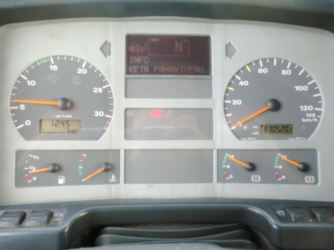 Alvaz teherautó MAN TGA 18.360 4x2: 6 kép. Alvaz teherautó MAN TGA 18.360 4x2: 6 kép.