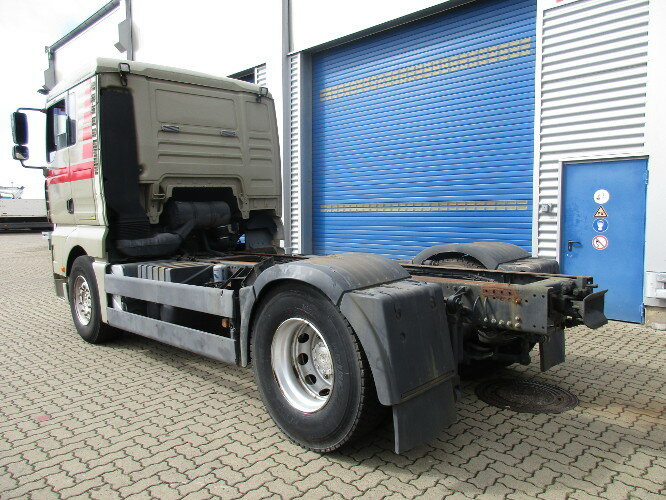 Alvaz teherautó MAN TGA 18.360 4x2: 8 kép. Alvaz teherautó MAN TGA 18.360 4x2: 8 kép.