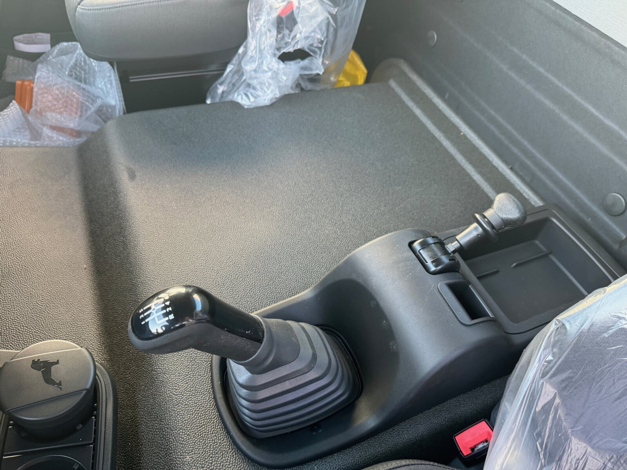 MAN TGL 8.190 4x2 BB CH TGL 8.190 4x2 BB CH, Nebenantrieb, 2x VORHANDEN - Alvaz teherautó: 3 kép. MAN TGL 8.190 4x2 BB CH TGL 8.190 4x2 BB CH, Nebenantrieb, 2x VORHANDEN - Alvaz teherautó: 3 kép.