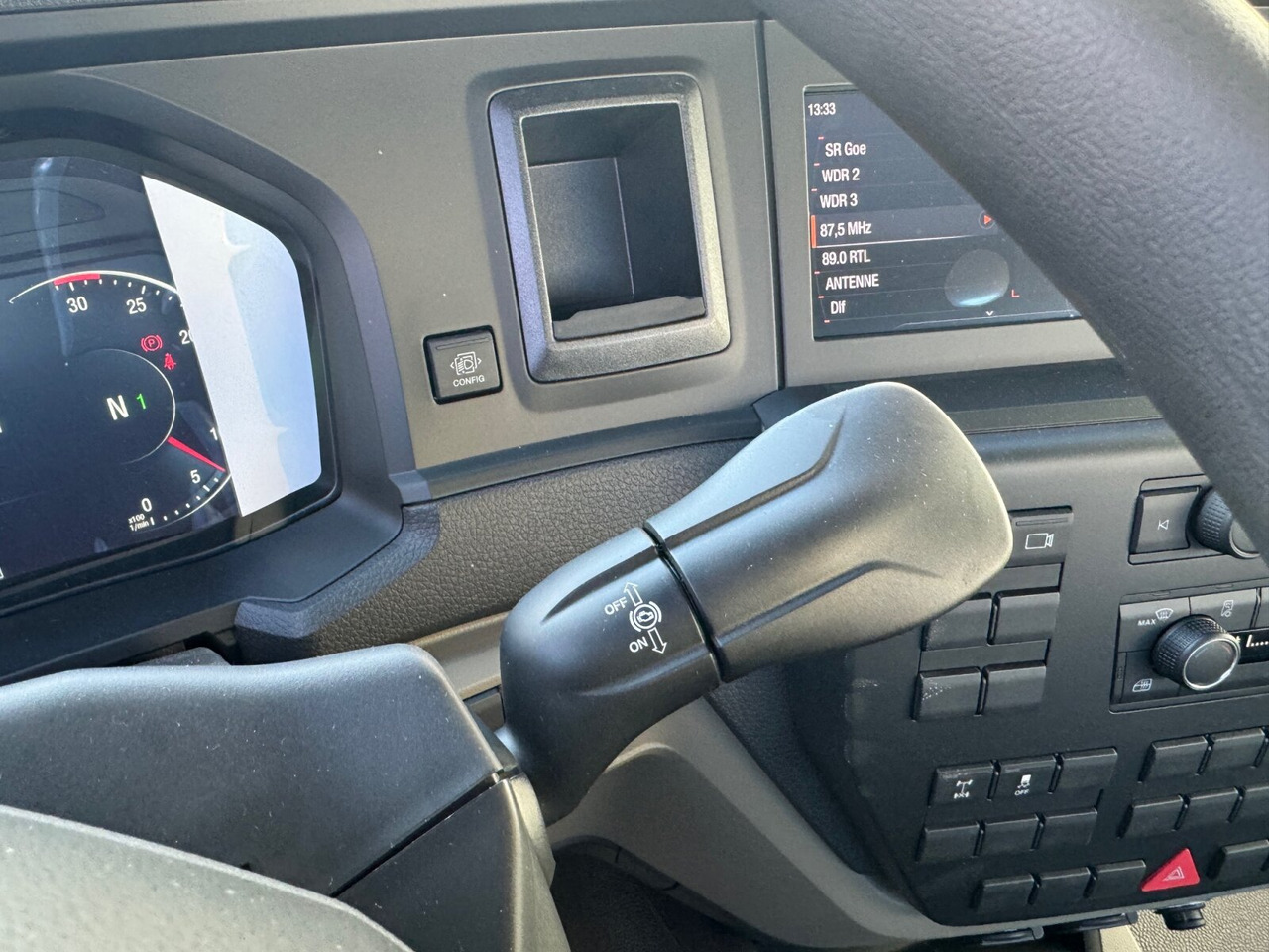 MAN TGL 8.190 4x2 BB CH TGL 8.190 4x2 BB CH, Nebenantrieb, 2x VORHANDEN - Alvaz teherautó: 5 kép. MAN TGL 8.190 4x2 BB CH TGL 8.190 4x2 BB CH, Nebenantrieb, 2x VORHANDEN - Alvaz teherautó: 5 kép.