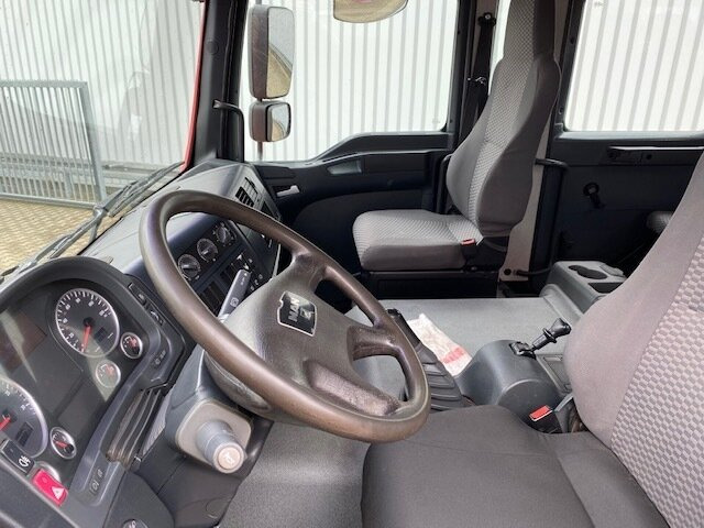 MAN TGM 18.280 4x2 BL Doka TGM 18.280 4x2 BL Doka - Alvaz teherautó: 2 kép. MAN TGM 18.280 4x2 BL Doka TGM 18.280 4x2 BL Doka - Alvaz teherautó: 2 kép.