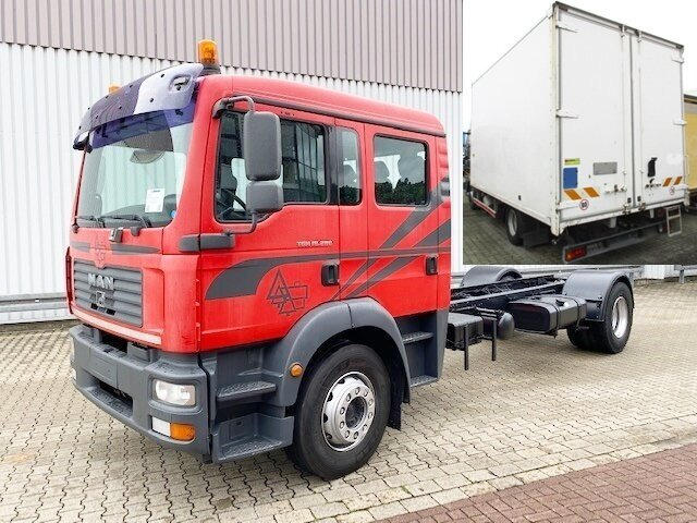 MAN TGM 18.280 4x2 BL Doka TGM 18.280 4x2 BL Doka - Alvaz teherautó: 1 kép. MAN TGM 18.280 4x2 BL Doka TGM 18.280 4x2 BL Doka - Alvaz teherautó: 1 kép.