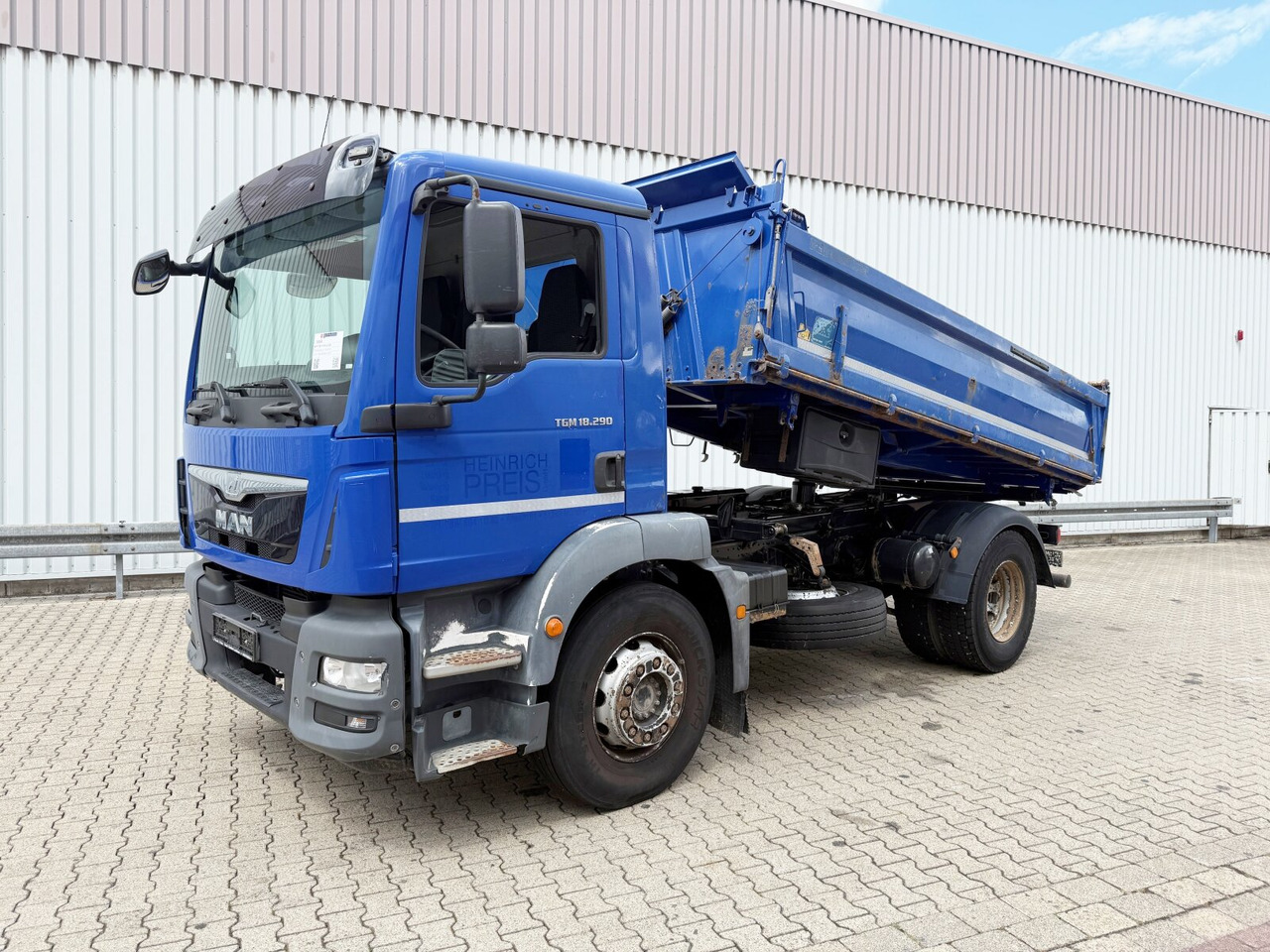 MAN TGM 18.290 4x2 BB TGM 18.290 4x2 BB, Navi - Billenőplatós teherautó: 1 kép. MAN TGM 18.290 4x2 BB TGM 18.290 4x2 BB, Navi - Billenőplatós teherautó: 1 kép.