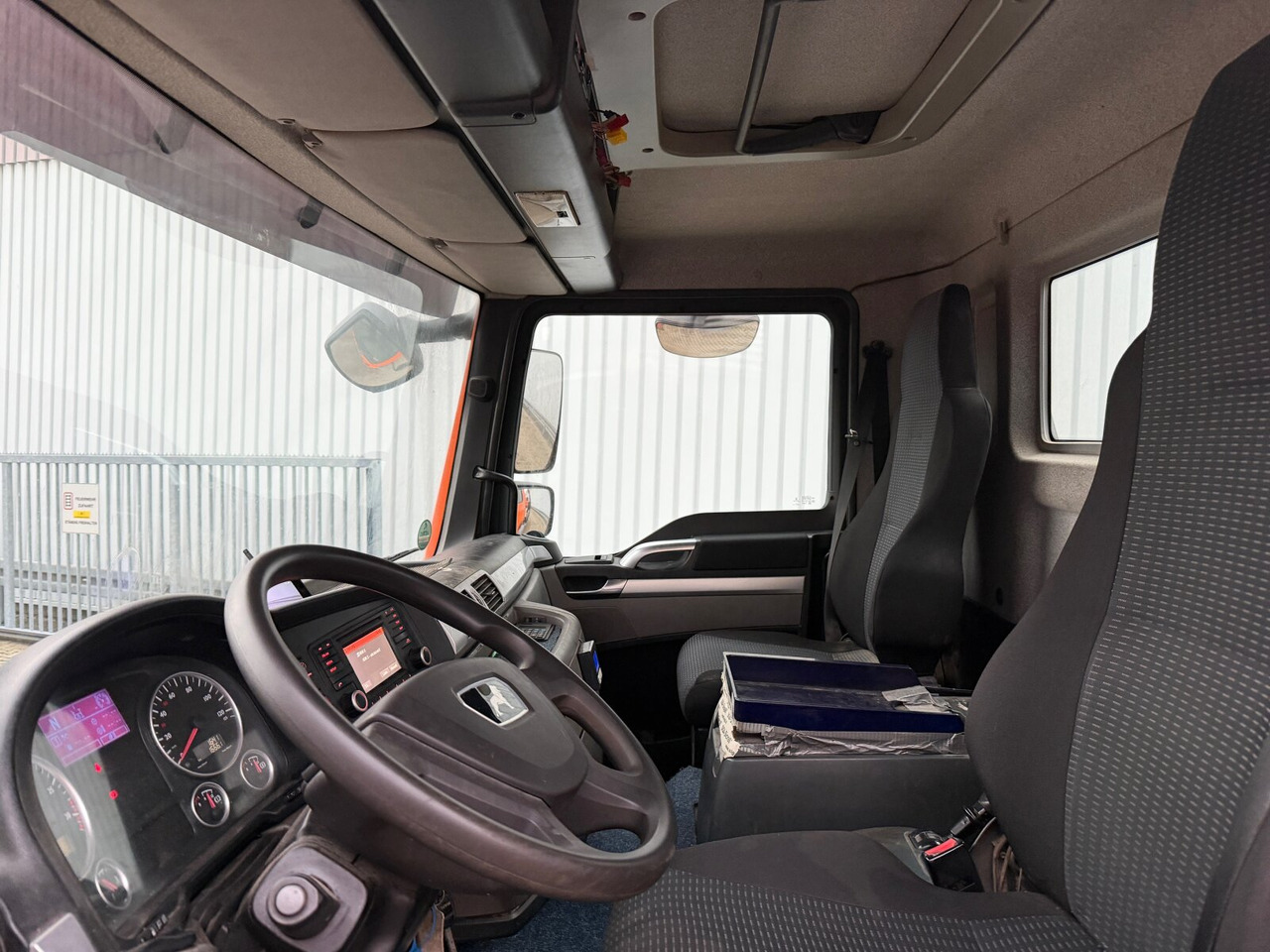 MAN TGM 18.290 4x2 BB TGM 18.290 4x2 BB, Tele-Absetzer - Konténerszállító: 2 kép. MAN TGM 18.290 4x2 BB TGM 18.290 4x2 BB, Tele-Absetzer - Konténerszállító: 2 kép.