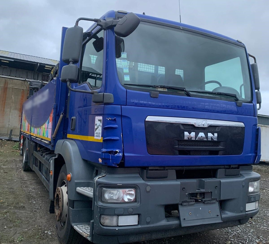 MAN TGM 18.290 4x2 BL mit MOTORSCHADEN! TGM 18.290 4x2 BL, Heckkran Palfinger PK12001L, MOTORSCHADEN! - Darus autó, Platós teherautó: 4 kép. MAN TGM 18.290 4x2 BL mit MOTORSCHADEN! TGM 18.290 4x2 BL, Heckkran Palfinger PK12001L, MOTORSCHADEN! - Darus autó, Platós teherautó: 4 kép.