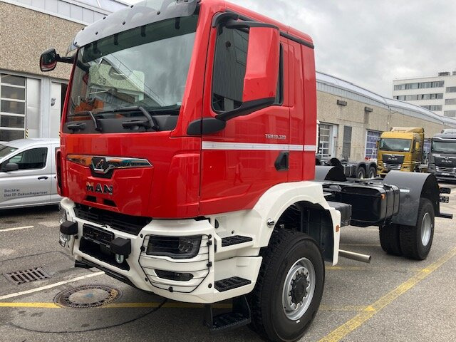 MAN TGM 18.320 4x4 BB CH TGM 18.320 4x4 BB CH - Alvaz teherautó: 1 kép. MAN TGM 18.320 4x4 BB CH TGM 18.320 4x4 BB CH - Alvaz teherautó: 1 kép.