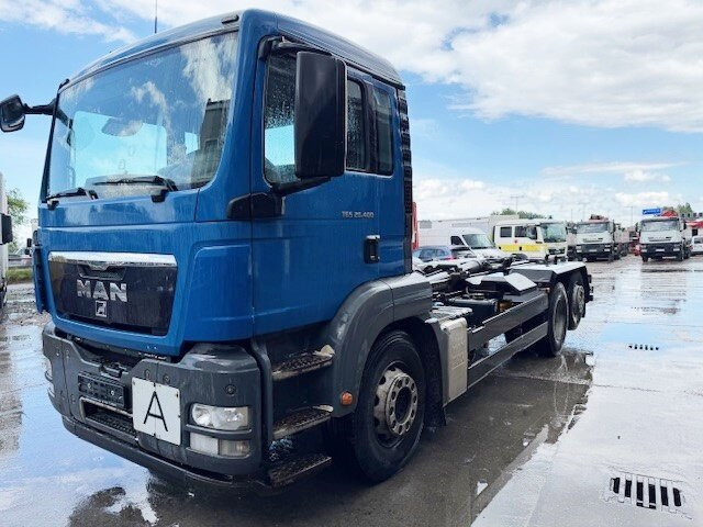 MAN TGS 26.400 6x2-4 BL TGS 26.400 6x2-4 BL, Lenk-/Liftachse - Horgos rakodó teherautó: 1 kép. MAN TGS 26.400 6x2-4 BL TGS 26.400 6x2-4 BL, Lenk-/Liftachse - Horgos rakodó teherautó: 1 kép.