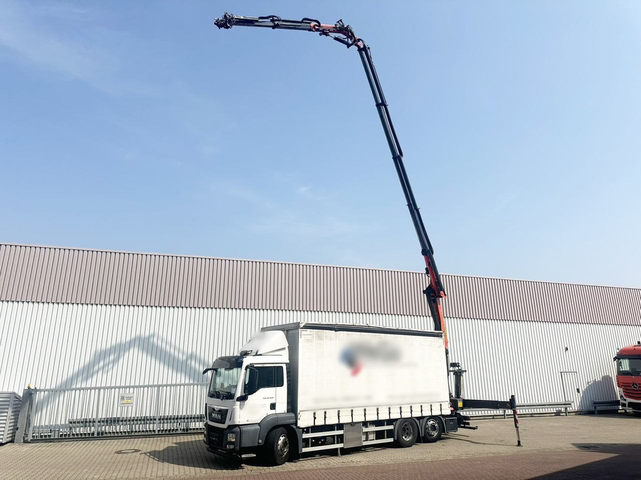 MAN TGS 26.400 6x2-4 LL TGS 26.400 6x2-4 LL, Lenk-/Lift, Edscha, Heckkran Palfinger PK23002-C + Jib PJ060A, Funk - Ponyvás teherautó, Darus autó: 1 kép. MAN TGS 26.400 6x2-4 LL TGS 26.400 6x2-4 LL, Lenk-/Lift, Edscha, Heckkran Palfinger PK23002-C + Jib PJ060A, Funk - Ponyvás teherautó, Darus autó: 1 kép.