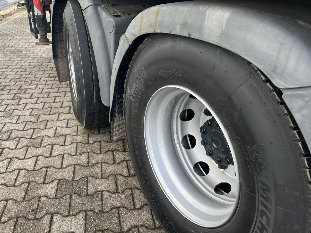 MAN TGS 26.400 6x2-4 LL TGS 26.400 6x2-4 LL, Navi, Lenk-/Liftachse, Heckkran Palfinger PK20001-K B, Funk - Darus autó, Platós teherautó: 3 kép. MAN TGS 26.400 6x2-4 LL TGS 26.400 6x2-4 LL, Navi, Lenk-/Liftachse, Heckkran Palfinger PK20001-K B, Funk - Darus autó, Platós teherautó: 3 kép.