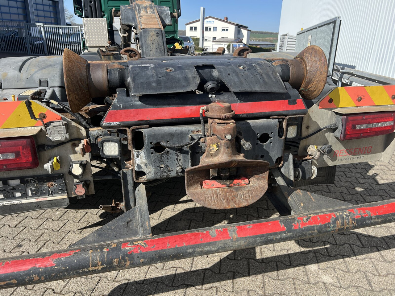 MAN TGS 26.500 6x4H-4 BL TGS 26.500 6x4H-4 BL, HydroDrive, PriTarder, Lenk-/Liftachse, AT-Motor - Horgos rakodó teherautó: 2 kép. MAN TGS 26.500 6x4H-4 BL TGS 26.500 6x4H-4 BL, HydroDrive, PriTarder, Lenk-/Liftachse, AT-Motor - Horgos rakodó teherautó: 2 kép.