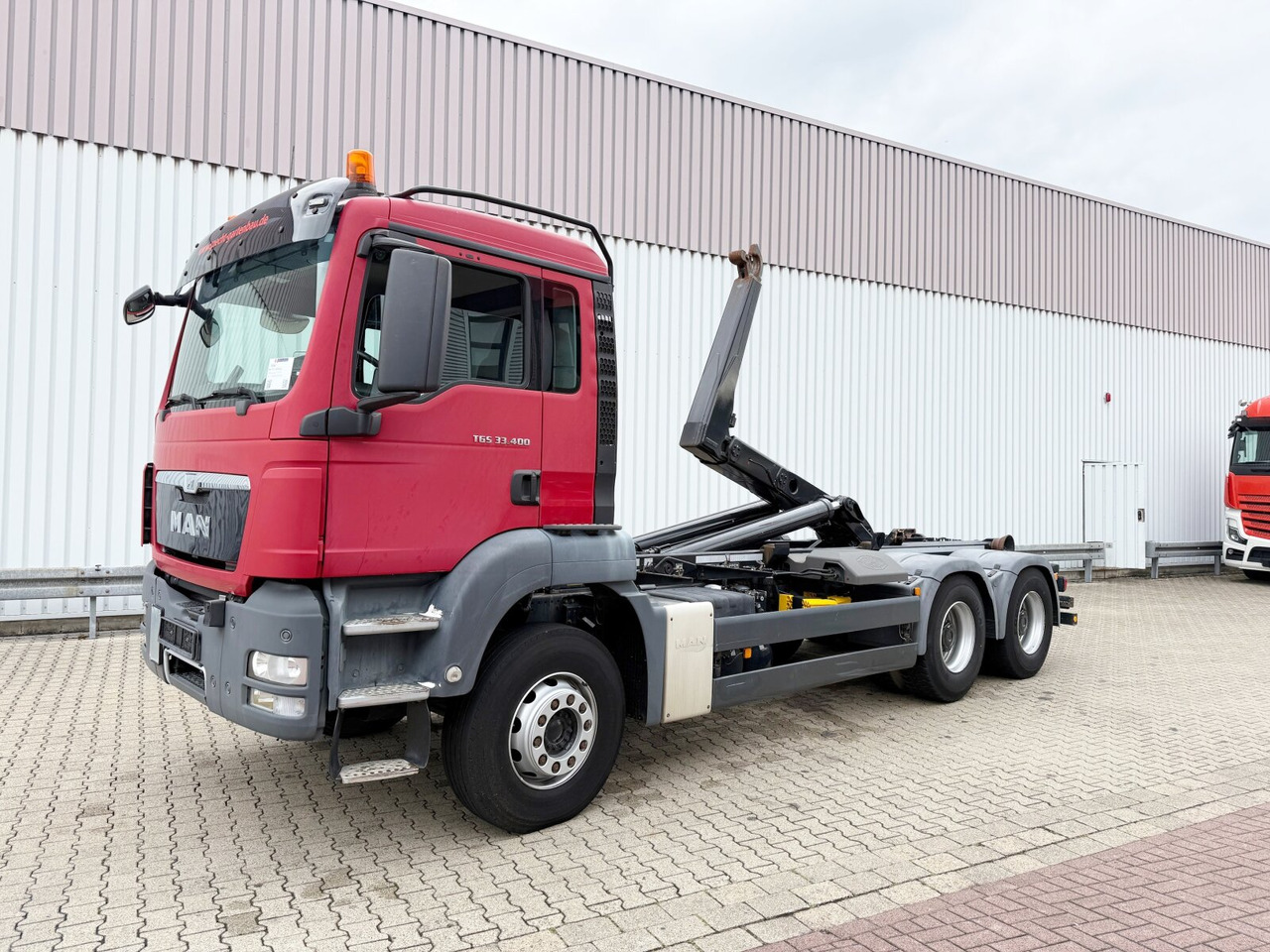 MAN TGS 33.400 6x4 BL TGS 33.400 6x4 BL, Navi - Horgos rakodó teherautó: 1 kép. MAN TGS 33.400 6x4 BL TGS 33.400 6x4 BL, Navi - Horgos rakodó teherautó: 1 kép.