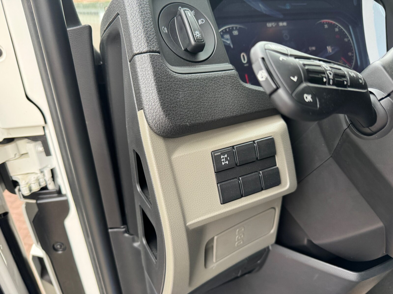 MAN TGS 33.440 6x4 BB TGS 33.440 6x4 BB, Alu-Bordwände, mehrfach vorhanden! - Billenőplatós teherautó: 3 kép. MAN TGS 33.440 6x4 BB TGS 33.440 6x4 BB, Alu-Bordwände, mehrfach vorhanden! - Billenőplatós teherautó: 3 kép.