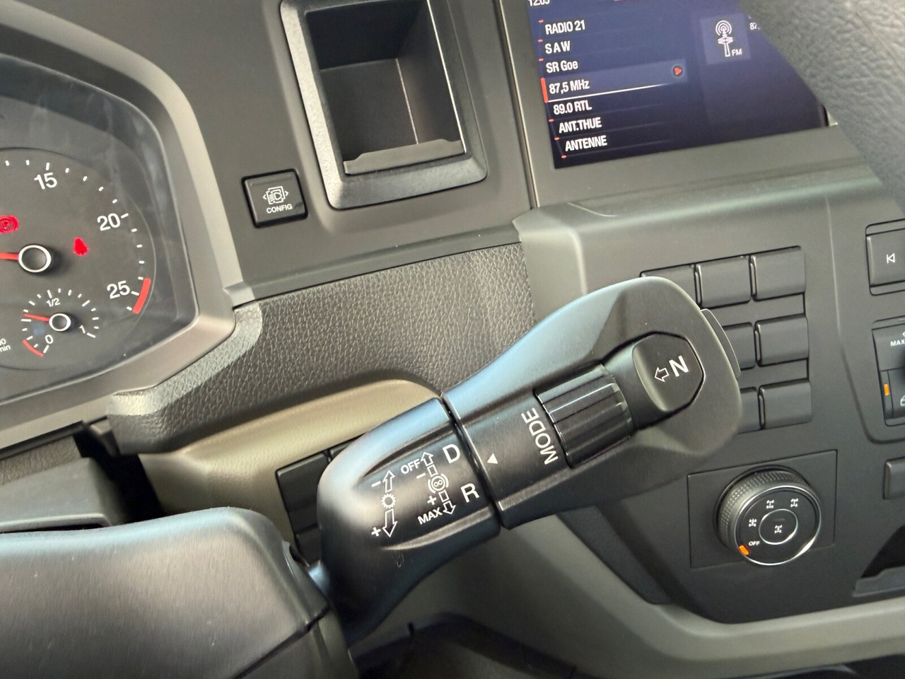 MAN TGS 33.440 6x6 BB CH TGS 33.440 6x6 BB CH, Hohe Bauart, Nebenantrieb - Alvaz teherautó: 4 kép. MAN TGS 33.440 6x6 BB CH TGS 33.440 6x6 BB CH, Hohe Bauart, Nebenantrieb - Alvaz teherautó: 4 kép.