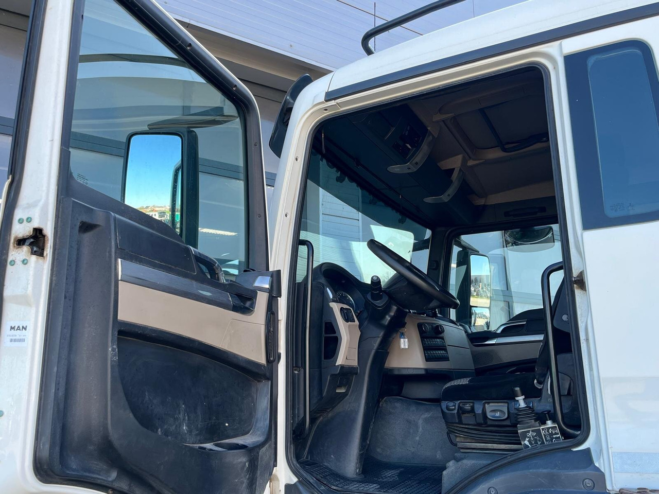 MAN TGS 35.460 8X4 BB TGS 35.460 8X4 BB, Meiller Bordmatik 13m³ - Billenőplatós teherautó: 4 kép. MAN TGS 35.460 8X4 BB TGS 35.460 8X4 BB, Meiller Bordmatik 13m³ - Billenőplatós teherautó: 4 kép.