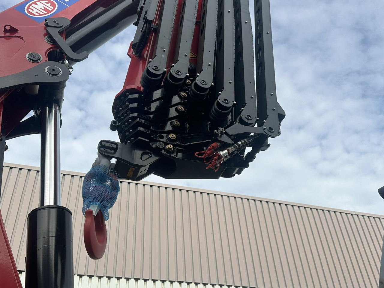 MAN TGS 35.480 8X4 BL TGS 35.480 8X4 BL, Intarder, Kran HMF 3220-K6, 4-fach Abstützung, Funk - Horgos rakodó teherautó, Darus autó: 4 kép. MAN TGS 35.480 8X4 BL TGS 35.480 8X4 BL, Intarder, Kran HMF 3220-K6, 4-fach Abstützung, Funk - Horgos rakodó teherautó, Darus autó: 4 kép.