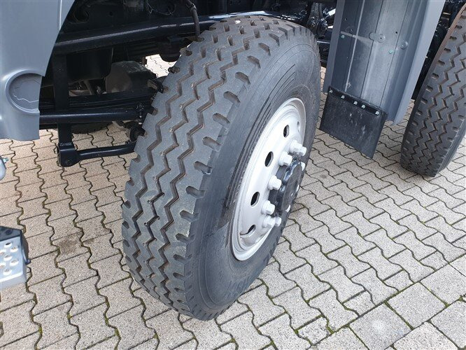 MAN TGS 41.480 8X6 BB TGS 41.480 8X6 BB, ca. 25.000l mit Separatpumpe - Tartályos teherautó: 2 kép. MAN TGS 41.480 8X6 BB TGS 41.480 8X6 BB, ca. 25.000l mit Separatpumpe - Tartályos teherautó: 2 kép.