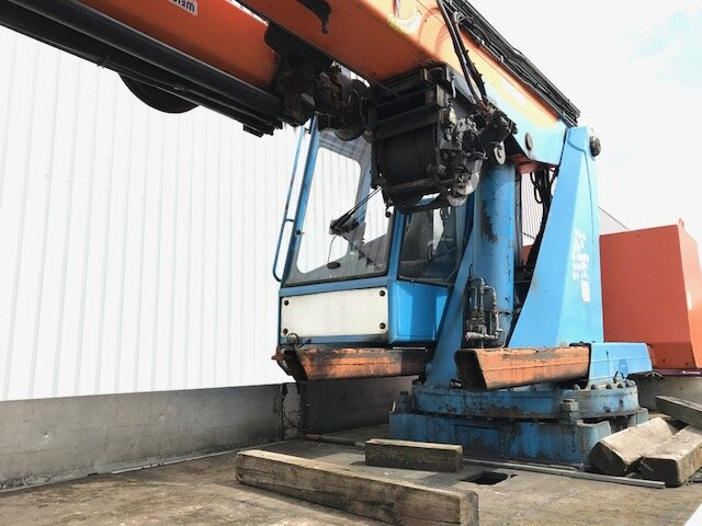 Darus autó, Platós teherautó Mercedes-Benz 2638 K 6x4 mit Heckkran Palfinger PK 68000 2638 K 6x4 mit Heckkran Palfinger PK 68000: 14 kép.