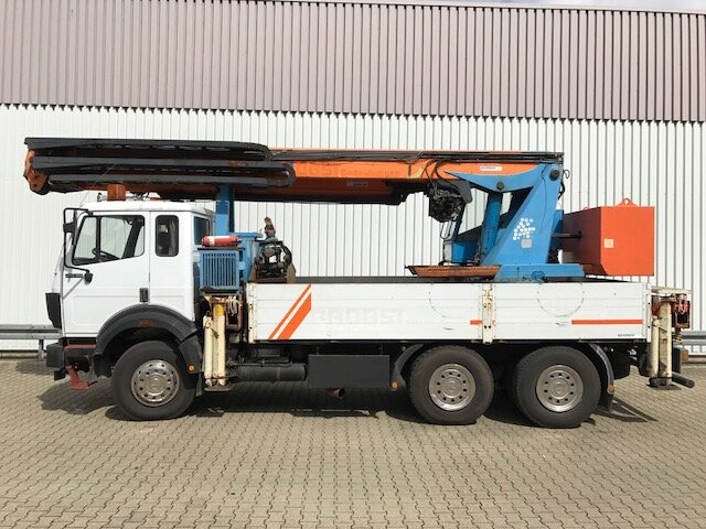 Darus autó, Platós teherautó Mercedes-Benz 2638 K 6x4 mit Heckkran Palfinger PK 68000 2638 K 6x4 mit Heckkran Palfinger PK 68000: 12 kép.