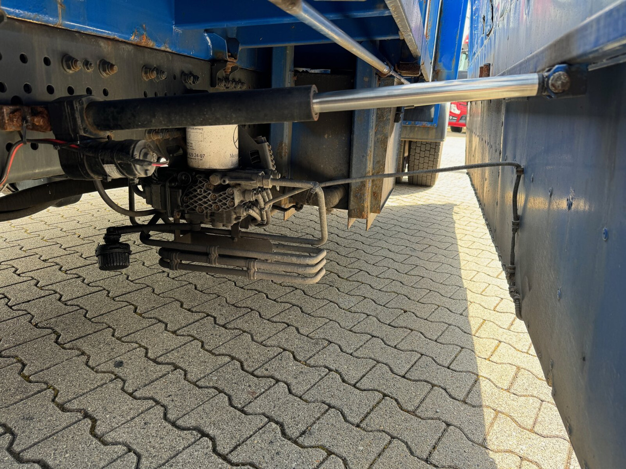Mercedes-Benz Actros 1836 L 4x2 Actros 1836 L 4x2, Glastransporter, Heckkran Palfinger Pk 12002-EH, Funk - Darus autó: 2 kép. Mercedes-Benz Actros 1836 L 4x2 Actros 1836 L 4x2, Glastransporter, Heckkran Palfinger Pk 12002-EH, Funk - Darus autó: 2 kép.