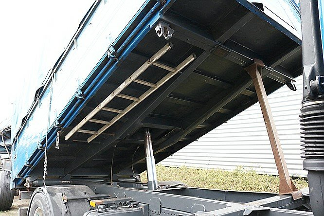 Mercedes-Benz Actros 1841L 4x2 1841L 4x2 Lück Getreidekipper, Retarder, MP3, 2x VORH.! - Billenőplatós teherautó: 4 kép. Mercedes-Benz Actros 1841L 4x2 1841L 4x2 Lück Getreidekipper, Retarder, MP3, 2x VORH.! - Billenőplatós teherautó: 4 kép.